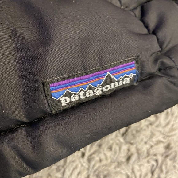 Patagonia Women’s Down Puffer Jacket in Black Size L - Picture 5 of 16